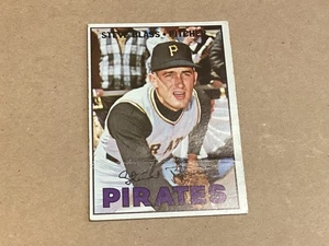 1967 Topps High Number Steve Blass #562 - Good - Lite Corner Wear - Crease Acros - Picture 1 of 2