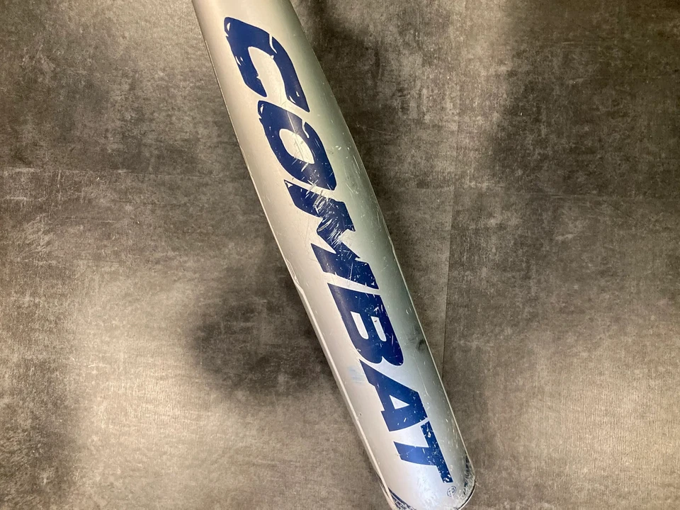 2016 Combat Vigor Bat BBCOR Certified (-3) Composite 29 oz 32" (Used) - Image 1 of 4