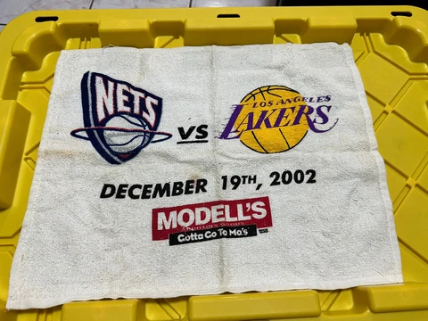 NEW JERSEY NETS GIVEAWAY TOWEL DECEMBER 19,2002 VS. LOS ANGELES LAKERS BY MODELS Cover