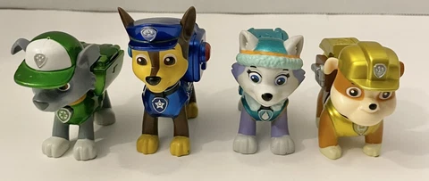 PAW PATROL LIMITED EDITION METALLIC Lot Of 4/Everest Cover