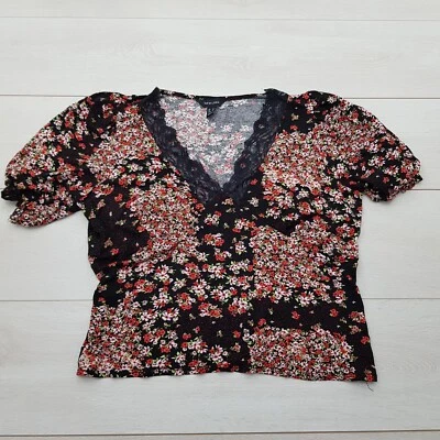 NEW LOOK Summer Cropped Top Blouse Size 16 Black Floral Short Sleeve Casual - Image 1 of 4