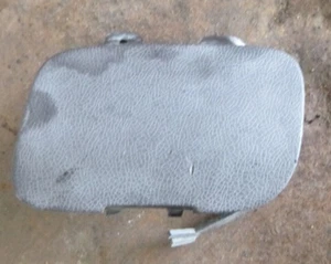 Volvo XC70 4/03-9/04 Front Tow Hook Cover 9190895 - Picture 1 of 3