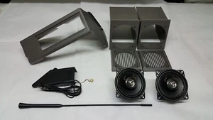 KIT MUSIC PER FIAT PANDA CASSE MASCHERINA AUTORADIO SUPPORTI ANTENNA GRIGIO - Bild 1 von 1