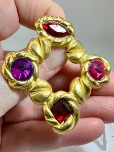 Celtic Knot Maltese Cross Colored Rhinestones Vintage Gold Brooch Pin M-4264 - Picture 1 of 3