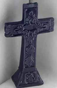 Beautiful Detailed Ceramic Cross Excellent Used Condition 7”T x 4”L x 1-3/4”W - Picture 1 of 5