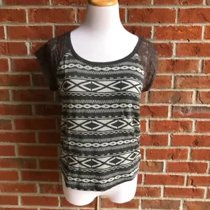 Red Camel Junior's Gray Aztec Lace Shoulders Short Sleeve Top - Size S - Picture 1 of 8