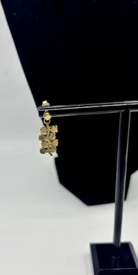 10k Tri Gold Dangle Earrings Clover Motifs 3.28 Grams - Image 1 of 4