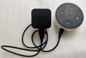 Amazon Alexa Echo Dot 2. Generation RS03QR mit Original Amazon Netzteil. - Bild 1 von 8