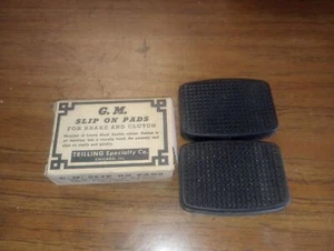 Oldsmobile Pontiac Buick 1937-46 Slip-On Brake and Clutch Pads 1 Pair! - Picture 1 of 3