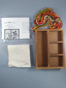 Vintage Stickerei BUCILLA Shadow Box 70’s - WOODLAND PILZE 38133 - Open Bag - Bild 1 von 7