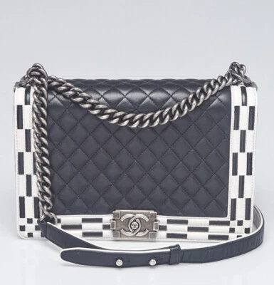 Bolso CHANEL Negro/Blanco Acolchado Piel de becerro Nuevo Mediano Niño Foto 1 de 4