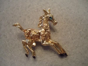 Vintage Emaille Pferd Pony Reiter Motiv Streu Brosche Anstecknadel - Bild 1 von 4
