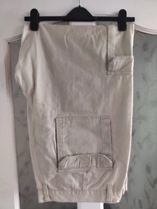 used 44 waist duke beige mens cargo trousers 32 inside leg good condition - Picture 1 of 5