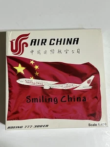 Air China B777-300ER (NEU) 1:400 Smiling China  - Bild 1 von 7