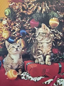 Natale Brindle Gattini Albero Regali Decorazioni Seta Stampa Rivista 1974 - Foto 1 di 4