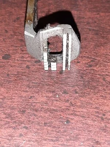 Perro de alimentación y tornillo Singer 185J - Imagen 1 de 3