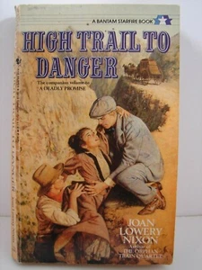 Trail of lost Skulls: by Joan Lowery Nixon. 1992 PB    5926 - Picture 1 of 4