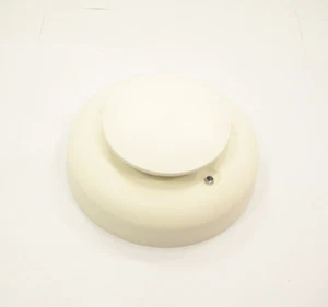 GE Security C2M-PD/CM2M-PD Smoke Detector - Picture 1 of 4