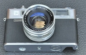 YASHICA ELECTRO 35 CAMERA 35 mm VINTAGE GOOD CONDITION NO CASE - Picture 1 of 3