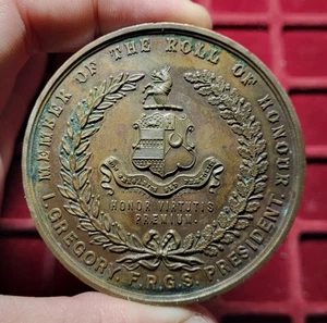 #84-16 ~ ROYAUME UNI - Reine Victoria Prince Albert - 99g / médaille 勋章 - Imagen 1 de 2