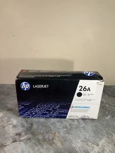 Kaseta z czarnym tonerem HP CF226A oryginalna 26A LaserJet 402 MFP M426 uszkodzone pudełko - Zdjęcie 1 z 6