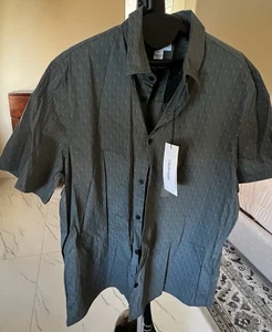 Calvin Klein Men’s Short Sleeve Shirt - Picture 1 of 2