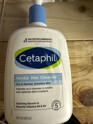 Limpiador de piel suave Cetaphil piel seca a normal, piel sensible Foto 1 de 2