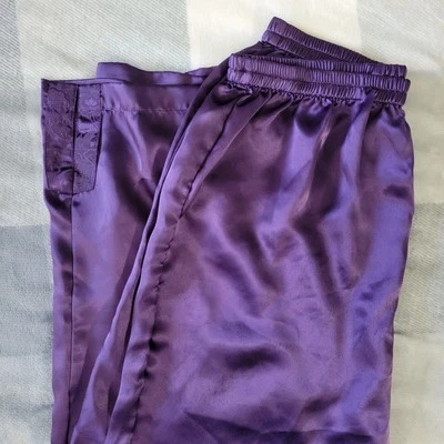 Pantalones de salón pijama de satén púrpura etiqueta dorada vintage de Victorias Secret medianos  Foto 1 de 4