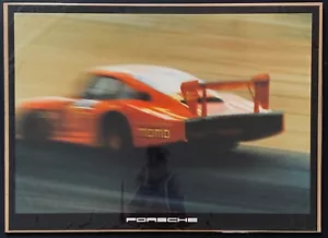 PÓSTER ORIGINAL DE FÁBRICA MOMO PORSCHE 935/78 MOBY DICK DRM 1981 - Imagen 1 de 5