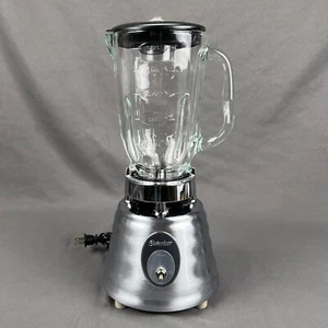 Batidora Oster Classic Acero Inoxidable Vidrio Colmena 500W 5 Tazas Modelo 4242 - Imagen 1 de 13