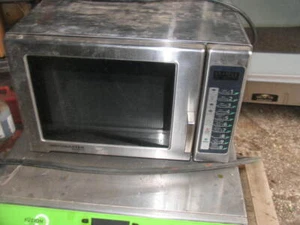 Menumaster Commercial 1200 Watt Microwave Oven RFS12TSW - Picture 1 of 4