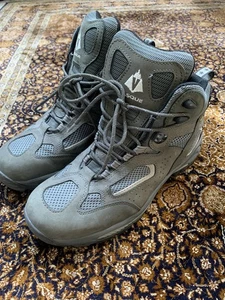 Vasque Hiking Boots Breeze 7476 Goretex Waterproof Gray Mens 12 NWOB - Picture 1 of 10