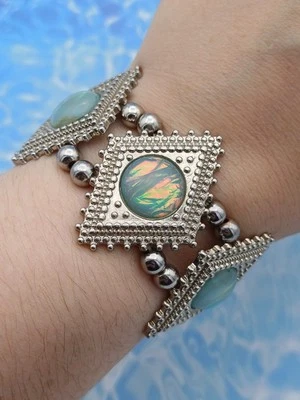 Impresionante Brazalete Elástico Moderno Ornamentado Bohemio Tono Plata e Imitación Ópalo Cuentas Foto 1 de 4