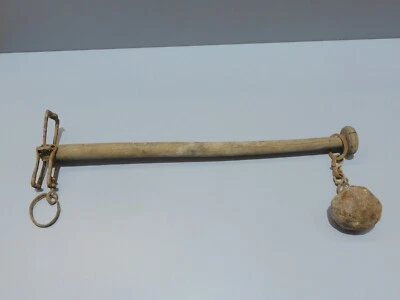 -BALANCE ROMAINE BOIS XVIII Peson Fer forgé collection outil ancien Hte EPOQUE D - Photo 1/4