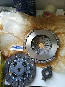 KIT FRIZIONE E CUSCINETTO FORD 619008806 - Picture 1 of 1