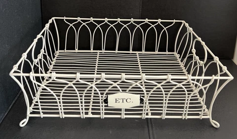 Vintage Wire Metal Basket Rectangle Farm Decor Handles 13”Lx11”Wx4”H Cover
