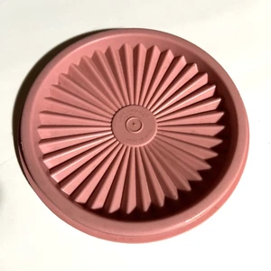Tupperware Servalier LID ONLY /  5"  Pink/Rose 812-57 Starburst - Picture 1 of 7
