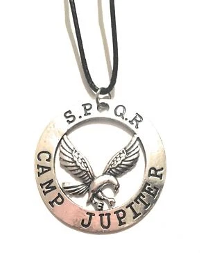 Percy Jackson Collana Camp Jupiter Campo Giove SPQR Aquila Nichel Free Incisioni - Immagine 1 di 2