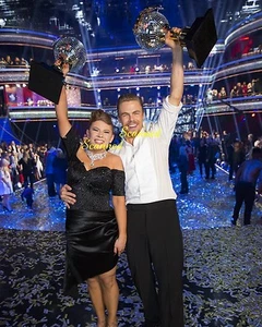 BINDI IRWIN & DEREK HOUGH Dancing With The Stars picture #3437 - Picture 1 of 1