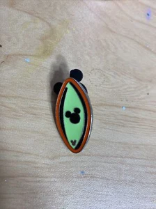 Pin de intercambio oculto de tabla de surf Mickey Mouse Walt Disney World Magic Kingdom + FreeB - Imagen 1 de 1