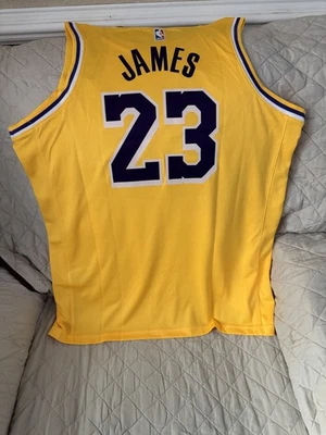 Camiseta Swingman de Los Angeles Lakers de LeBron James #23 para hombre nueva con etiquetas talla L🔥🔥🔥 Foto 1 de 2