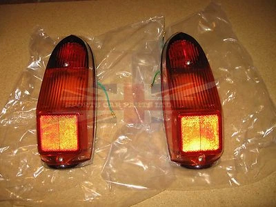 New Pair of Tail Lamp Stop Light Lens Assemblies MGB MG Midget 1970-80 USA Spec - image 1 of 3