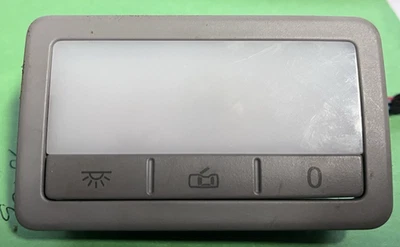 2007 VOLKSWAGEN TOUAREG REAR RIGHT OVERHEAD DOME READING LIGHT LAMP--B16 - Image 1 of 3