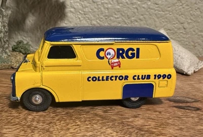 Corgi D981 Collectible BEDFORD CA Delivery Van CORGI Collector CLUB 1990  - Image 1 of 4