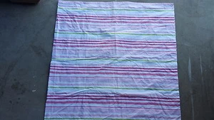 Panel de cortinas forrado Land of Nod "rayas rosas y verdes" 44" X 82" - 1 panel - Imagen 1 de 7