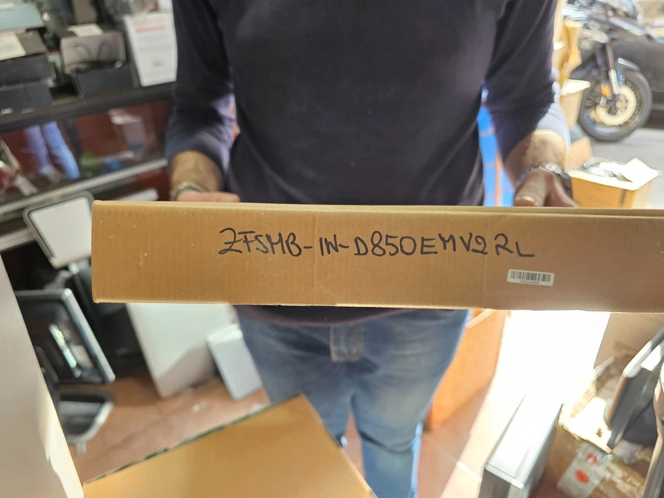 SCHEDA MADRE Intel D850EMV2  D850MV PGA478 4x RDRAM AGP 5x  PCI ATX NUOVA - Immagine 1 di 1