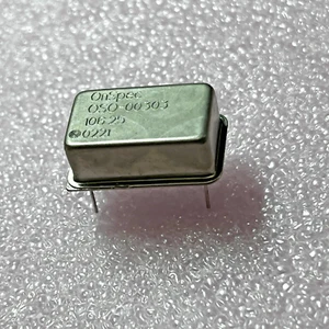 Lot Of 10 (ten) Can-Sized 4-Pin Crystal Oscillators, 106.25MHz, OnSpec - Picture 1 of 20