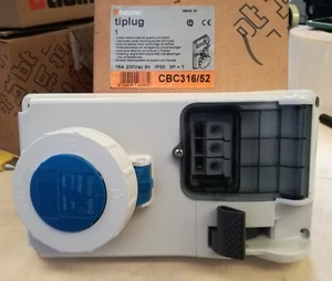 Bticino - Presa interbloccata da quadro con fusibili CBC316/52 - Foto 1 di 1