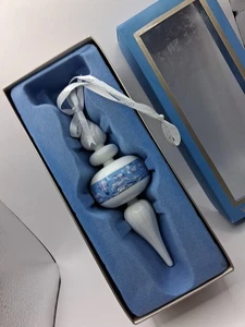 Vtg. Wedgwood Ori. B. Lincoln Center Blue Spire Ornament H.P. & H.Blown Glass - Picture 1 of 23