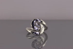 Sterling Silver Hammer Textured Bisecting Curved Wrap Around Band Ring 925 Sz: 8 - Picture 1 of 8